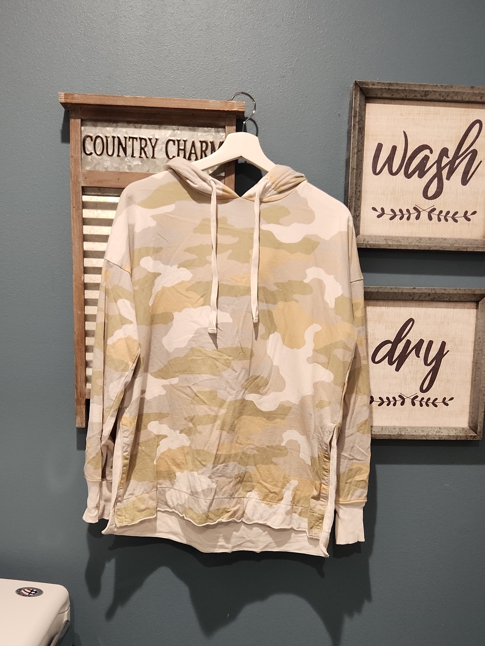 aerie Men's Camo Crewneck Hoodie - Beige & Tan